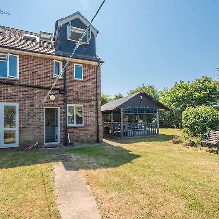 Number 27, Alderton Villa Woodbridge Exterior photo